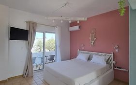Arocaria - Faliraki Peaceful Apartments